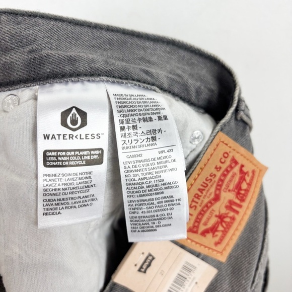 NWT Levi’s Women’s Low Pro Gray Happy Accident Jean Sz 27 - Picture 12 of 14